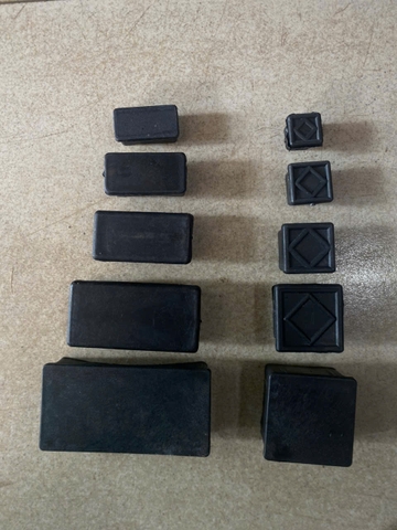 Chụp chân đế nhựa chụp (trong) sắt hộp thanh inox chân bàn ghế...