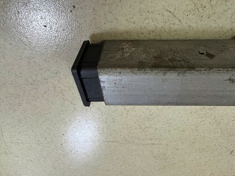 Chụp chân đế nhựa chụp (trong) sắt hộp thanh inox chân bàn ghế...