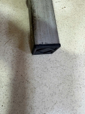 Chụp chân đế nhựa chụp (trong) sắt hộp thanh inox chân bàn ghế...