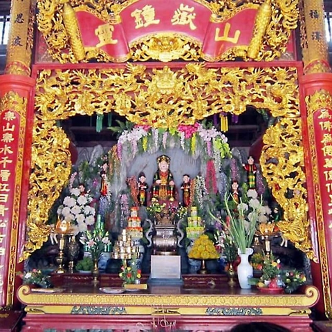Phủ Tây Hồ - Ngôi đền linh thiêng bậc nhất Hà Nội