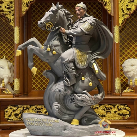 Tượng Trần Quốc Tuấn bằng Gốm Tử Sa kích thước 38x26x51 cm