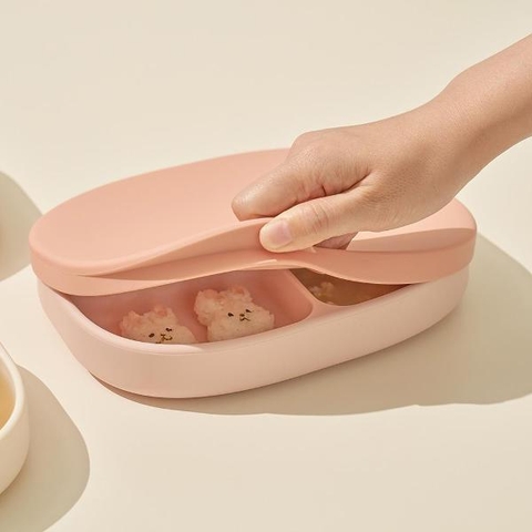 Khay ăn dặm silicone Moyuum - 5 ngăn - Màu Hồng be/Xanh tím/Vàng nâu