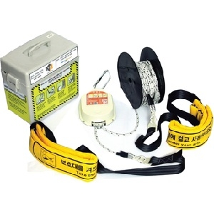 Thang hạ chậm, Doo Sung