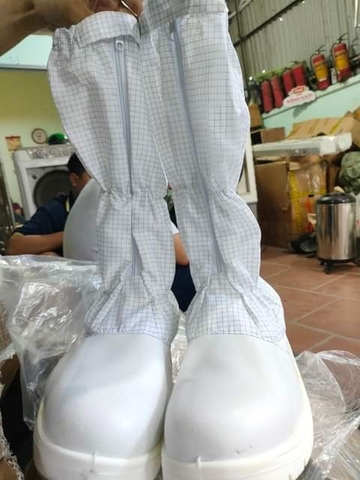 Ủng phòng sạch mũi sắt