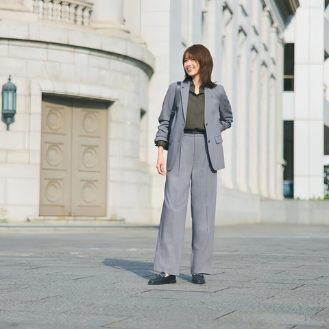 15+ Ways to Style a Shirt for a Standout, Chic, and Versatile Look