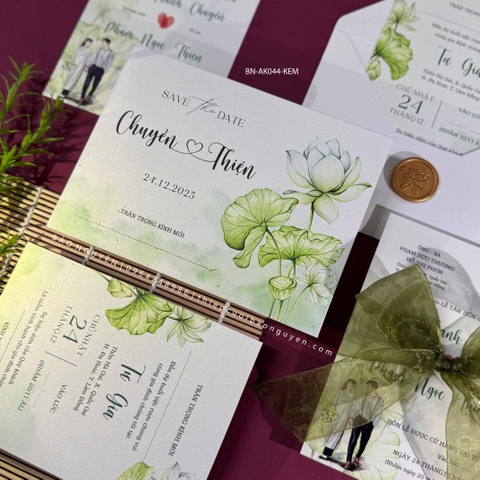 (BN-AK043) Thiệp Cưới Ánh Kim Ruột Rời