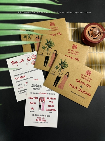 (BN-K043) Thiệp Cưới giấy Kraft hình chibi