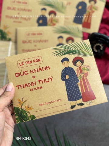 (BN-K045) Thiệp Cưới giấy Kraft hình chibi