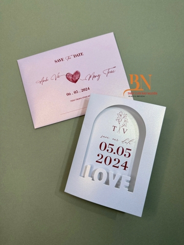 (RRBC-BN04) Thiệp Cưới KTS Giấy Ánh Kim Thơm