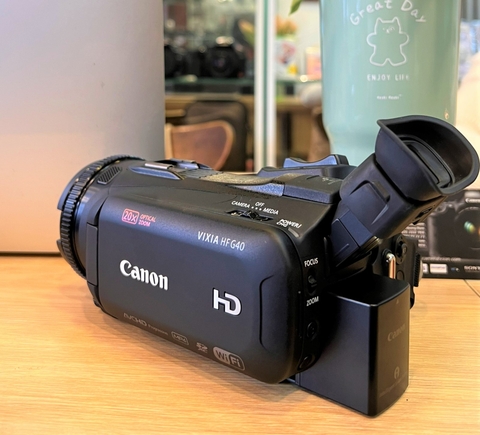 MÁY QUAY CANON VIXIA HF G40