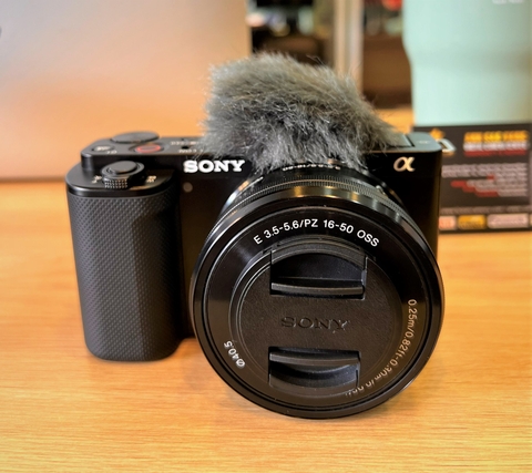 Sony ZVE10