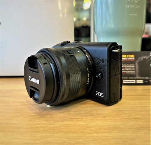 Canon M200