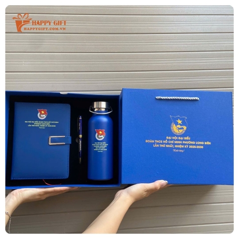 Hộp quà tặng sổ tay, sổ ghi chép cuộc họp kèm Bình in khắc tên, logo thương hiệu làm quà tặng doanh nghiệp, quà tặng sự kiện