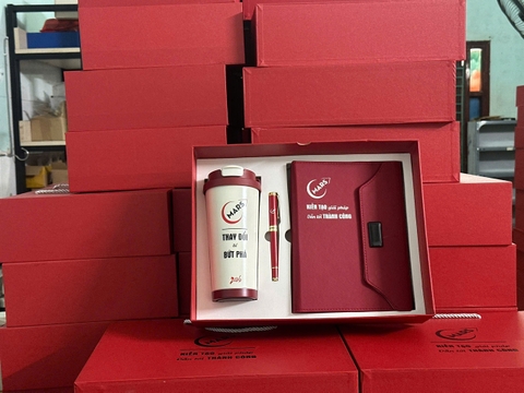 Bộ quà tặng gift set 3 món in thương hiệu riêng Mars - Set Quà Tặng Doanh Nghiệp Cao Cấp In Logo Theo Yêu Cầu – Bình Giữ Nhiệt, Sổ Tay, Bút Ký