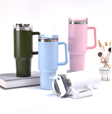 Cốc Coffee giữ nhiệt cầm tay nắp trong suốt có ống hút, Cốc giữ nhiệt in khắc tên logo