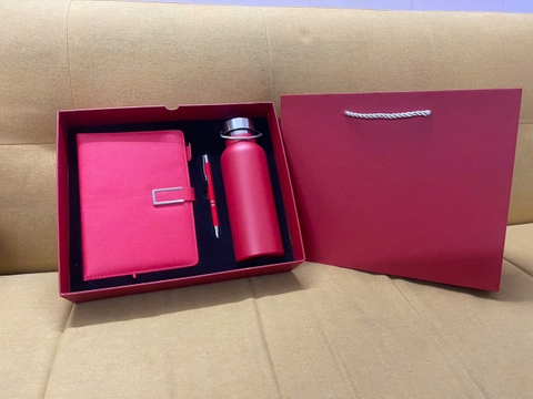 🎁 SET QUÀ TẶNG CAO CẤP 3 MÓN – SANG TRỌNG, TINH TẾ, Ý NGHĨA 🎁