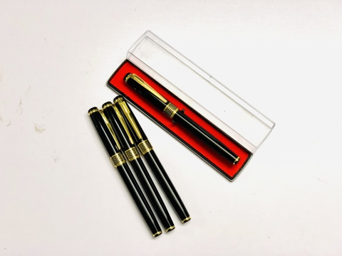 Bộ Quà Tặng (Cốc coffee 510ml, Sổ Da và Bút)  in logo khắc tên theo yêu cầu ý nghĩa- quà tặng giá rẻ