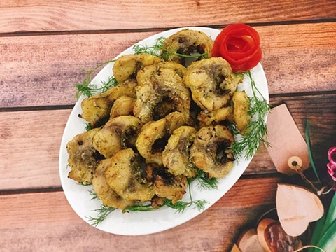 Cá chình rang muối