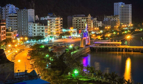Vẻ đẹp biển đảo Cát Bà về đêm