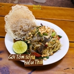 Gỏi hải sản kiểu Thái