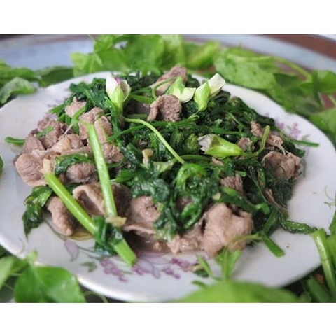 Rau rừng gia lai xào bò