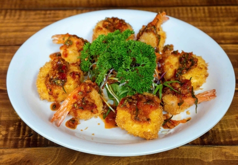 Tôm lăn kiểu thái đậu hủ trứng