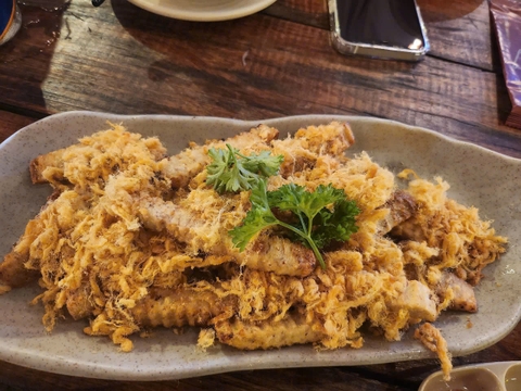 Khoai môn chiên nước mắm