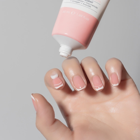 WHISIS Deep Moisture Hand & Nail Cream Kem dưỡng ẩm sâu cho tay và móng WHISIS