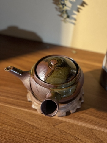 Ấm mộc Kyusu men rêu cốt đanh