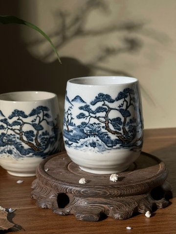 Cặp cốc tráng men họa sơn thủy