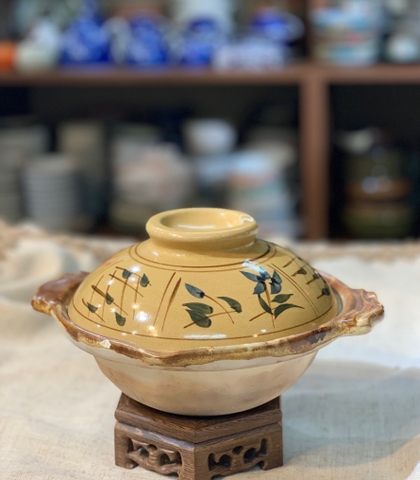 Niêu đất nung vẽ lá - LỖI