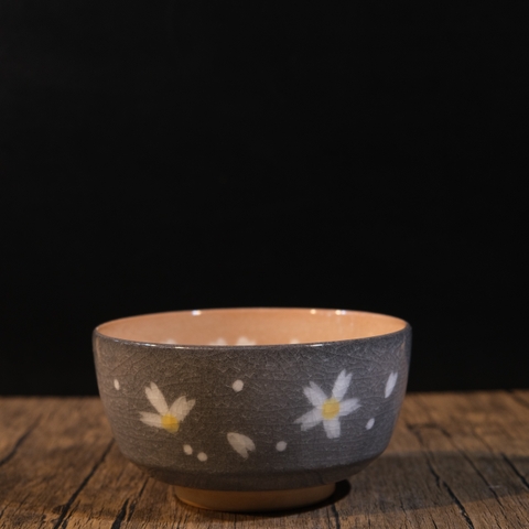 Tô men rạn vẽ hoa cúc