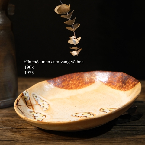 Đĩa mộc men cam vàng vẽ hoa