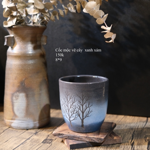 Cốc mộc vẽ cây xanh xám