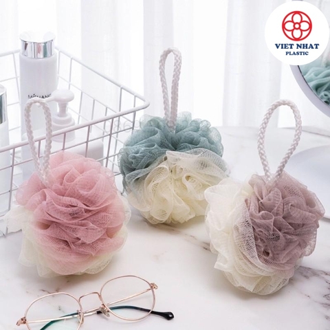 Bông tắm lưới tròn, dài mềm mịn có dây treo