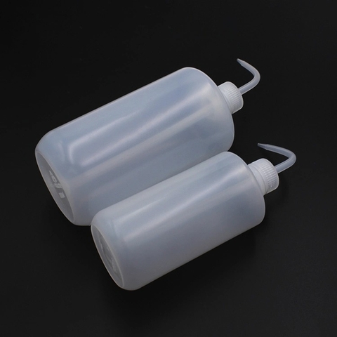 CHAI NHỰA PP/LDPE ĐỰNG THUỐC NƯỚC GỒM XI LANH ĐO; DUNG TÍCH 100ML - 500ML