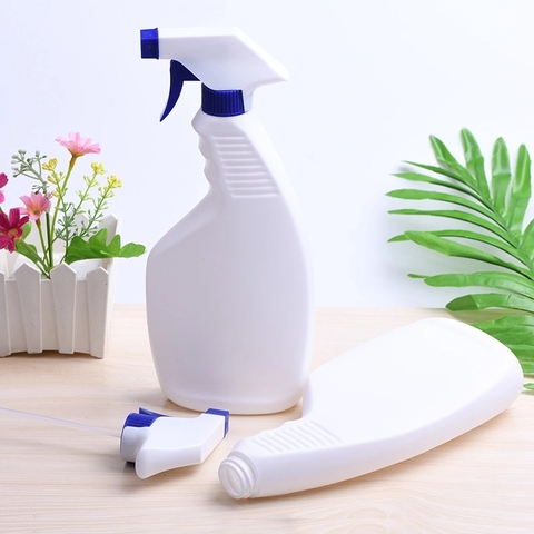 CHAI XỊT NHỰA PP/ HDPE ĐỰNG HÓA CHẤT NÔNG NGHIỆP ; DUNG TÍCH 500ML - 2000ML