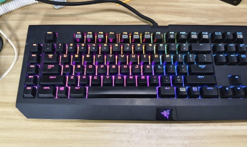 Bàn phím cơ Razer Blackwidow Chroma RZ03-0122 hãng cũ