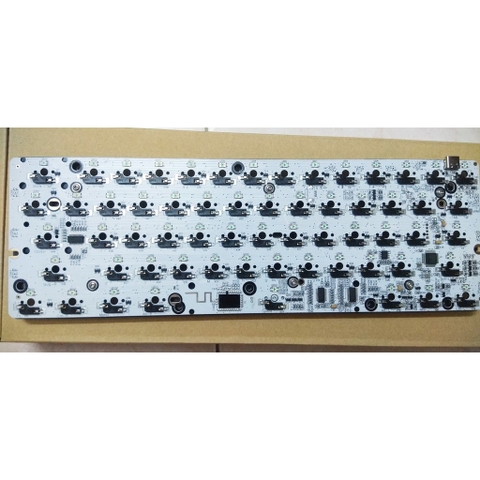 Bộ kit PCB GK61 RGB Hotswap (Bảng mạch + tấm plate định hình zin hãng)