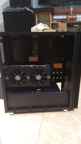 Vỏ case kính cường lực dựng VGA Segotep Fenix