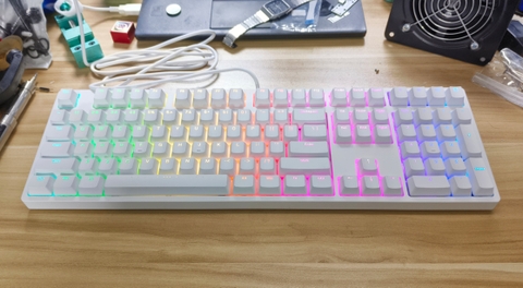 Bàn phím cơ IKBC F410 White RGB Cherry Red switch cũ