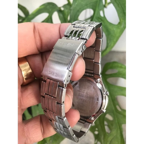 Đồng hồ casio lineage còn rất mới, LCW - M200
