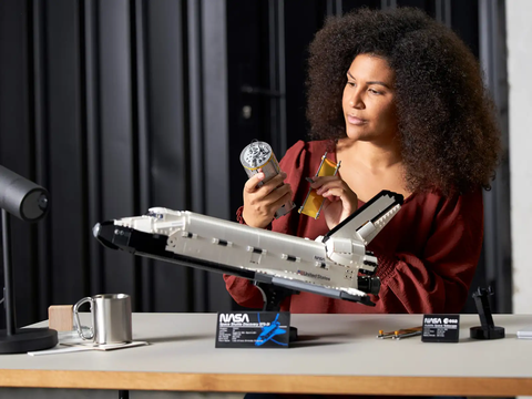 LEGO NASA Space Shuttle Discovery 10283