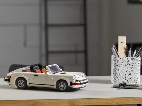 LEGO Porsche 911 10295
