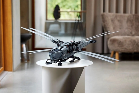 LEGO Dune Atreides Royal Ornithopter 10327