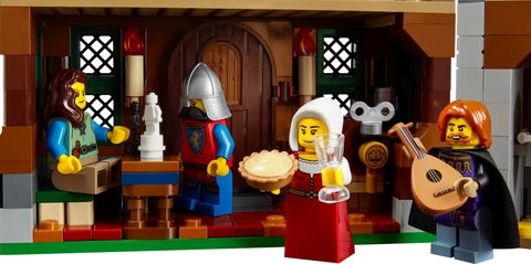 LEGO Medieval Town Square 10332