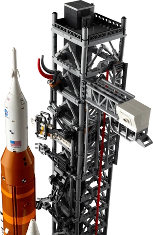 LEGO NASA Artemis Space Launch System 10341