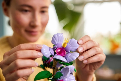 Lego Hibiscus 10372