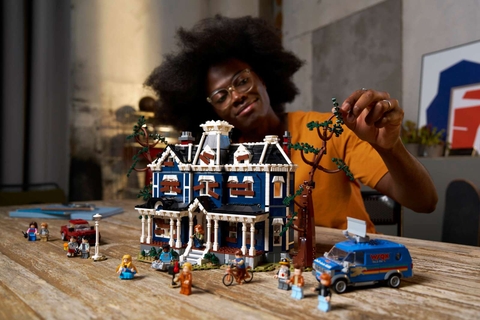 LEGO Stranger Things: The Creel House 11370