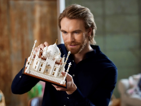 LEGO Taj Mahal 21056